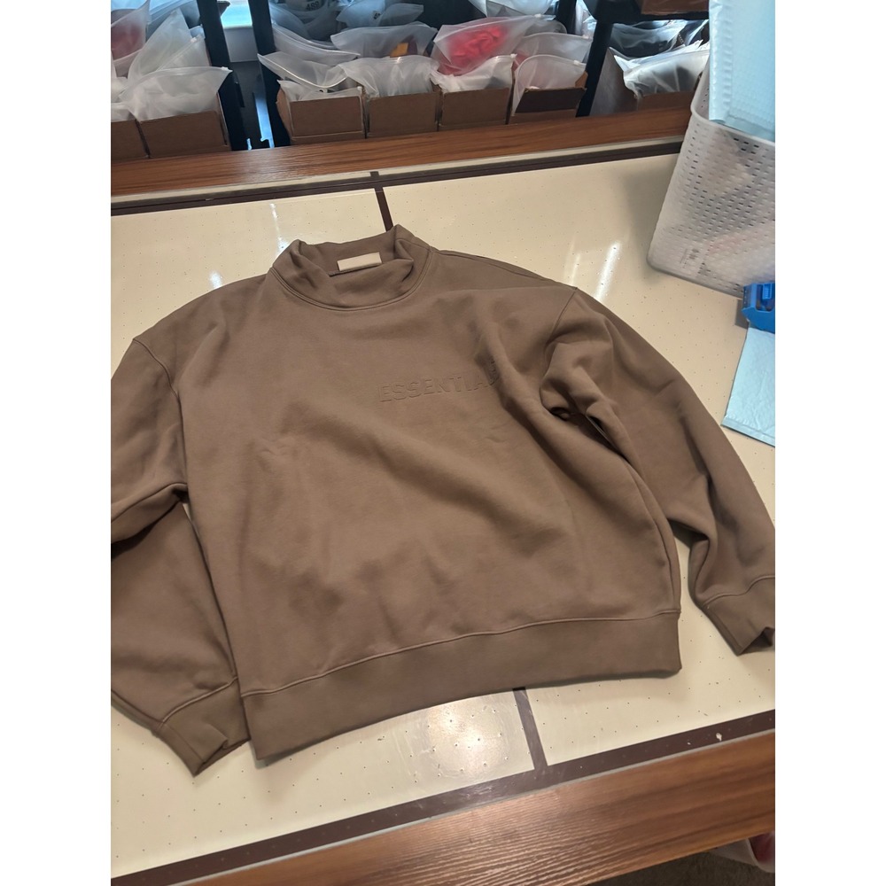 21 Fear of God Essentials Mock Neck Sweatshirt Brown Earth Logo Pullover Mens L